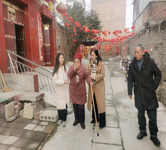 瑟瑟冬日 暖暖溫情——公司黨委、工會(huì)開(kāi)展“送溫暖、送祝福”活動(dòng)